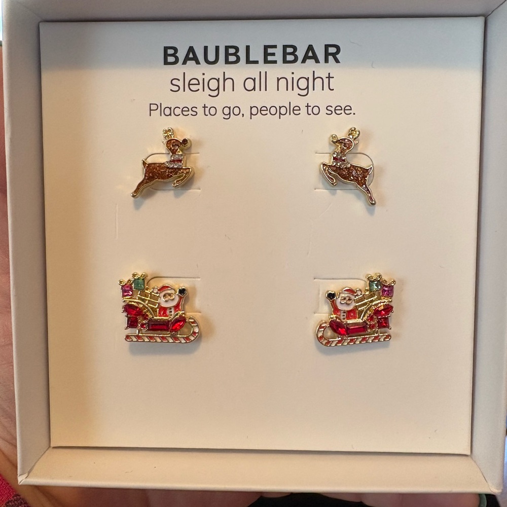 NIB BaubleBar Christmas- Sleigh All Night Earrings Set